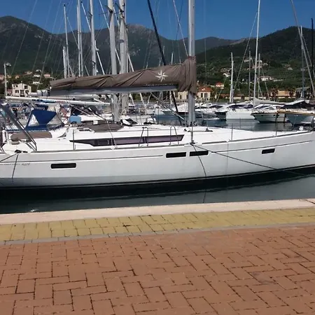 Διαμέρισμα Condominio Raffaella *
