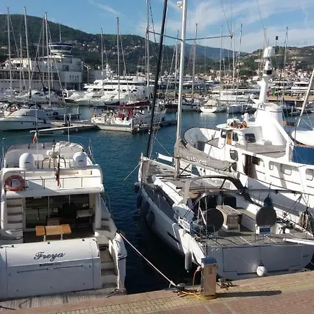 Διαμέρισμα Condominio Raffaella Loano