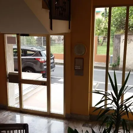 Condominio Raffaella Διαμέρισμα *